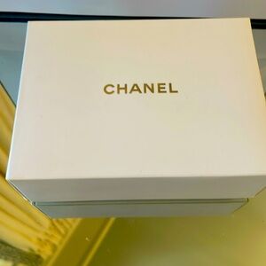Chanel Makeup Clear Belt Bag new in box